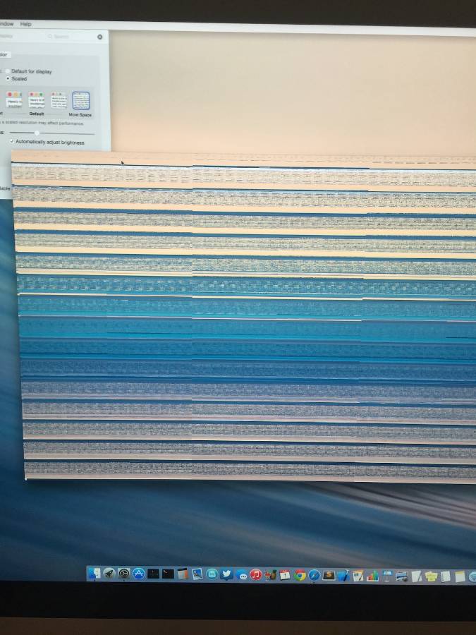 iMac graphics glitch with scaling enabled.